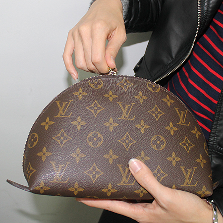 Louis Vuitton(���̺���) M47353 ���׷� ĵ���� �ڽ���ƽ GM �Ŀ�ġ �̹���7 - ���̺��� �߰���ǰ