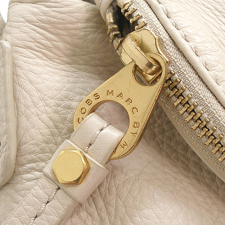 Marc By Marc Jacobs(��ũ ���� ��ũ �����߽�) M303104 Ŭ���� ť ��Ÿ�� ���̺��� ���� ũ�ν��� [��õ ������] �̹���5 - ���̺��� �߰���ǰ