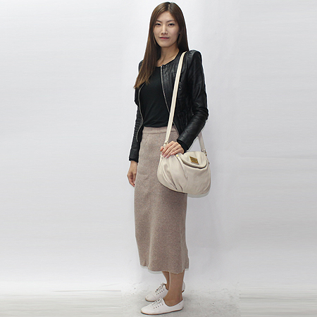 Marc By Marc Jacobs(��ũ ���� ��ũ �����߽�) M303104 Ŭ���� ť ��Ÿ�� ���̺��� ���� ũ�ν��� [��õ ������] �̹���6 - ���̺��� �߰���ǰ