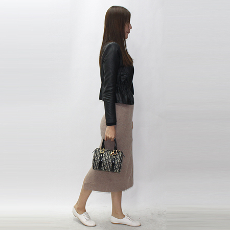 Dior(ũ����î���) CPD44009 �ΰ� PVC ������ ��Ʈ�� �̹���7 - ���̺��� �߰���ǰ
