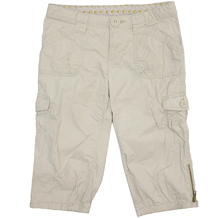 ��  ��������