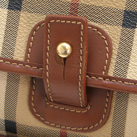 Burberry(������) Ŭ���� üũ ũ�ν��� �̹���3 - ���̺��� �߰���ǰ
