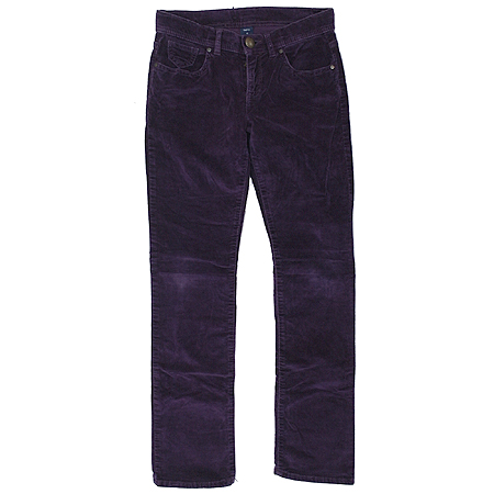 ��  ��������