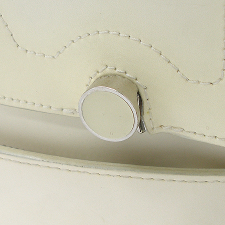 FURLA(�Ƕ�) ȭ��Ʈ ���� ��Ƽġ ����� �̹���3 - ���̺��� �߰���ǰ