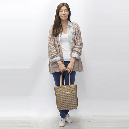 Dior(ũ����î���) �ΰ� ���� �к긯 �ٰ� ����� �̹���6 - ���̺��� �߰���ǰ