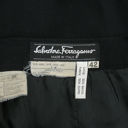 Ferragamo(��󰡸�) ��ĿƮ �̹���4 - ���̺��� �߰���ǰ