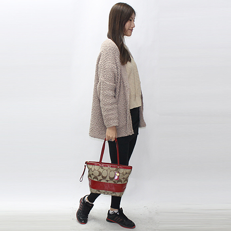 Coach(��ġ) 12429 �ñ׳��� �ڰ��� ���� Ʈ���� �ٰ� ����� �̹���7 - ���̺��� �߰���ǰ