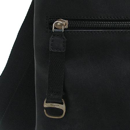 Ferragamo(��󰡸�) 24 5015 ���� ���� ũ�ν��� �̹���3 - ���̺��� �߰���ǰ