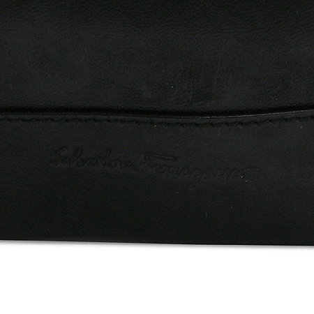 Ferragamo(��󰡸�) 24 5015 ���� ���� ũ�ν��� �̹���4 - ���̺��� �߰���ǰ