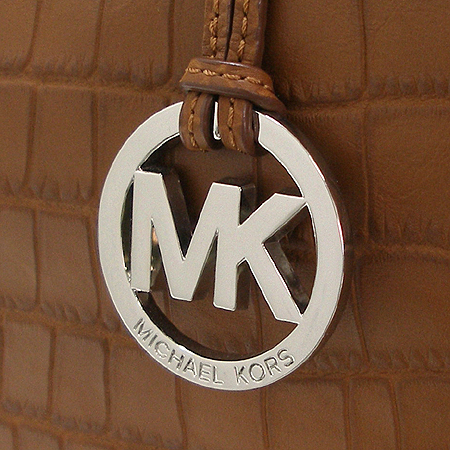 MICHAELKORS(����Ŭ�ھ) ũ��Ŀ���� ���� ���ָӴ� ����� �̹���3 - ���̺��� �߰���ǰ