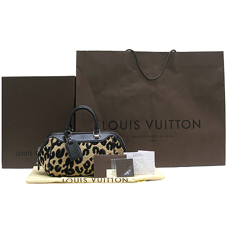 Louis Vuitton(���̺���) M94257 2012�� F/W ���� ������ ���̺� �����۵� ��Ʈ�� [�б�������] �̹���2 - ���̺��� �߰���ǰ