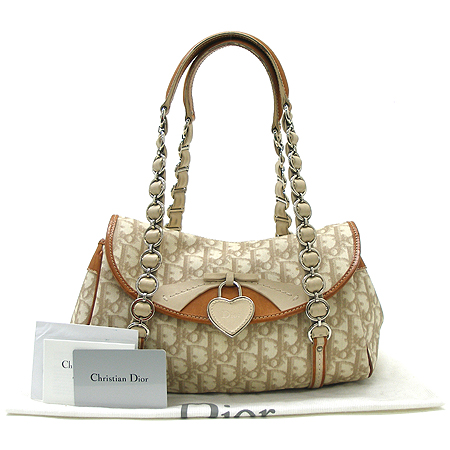 Dior(ũ����î���) ���� �ΰ� ��Ʈ ��� PVC ü�� ����� �̹���2 - ���̺��� �߰���ǰ