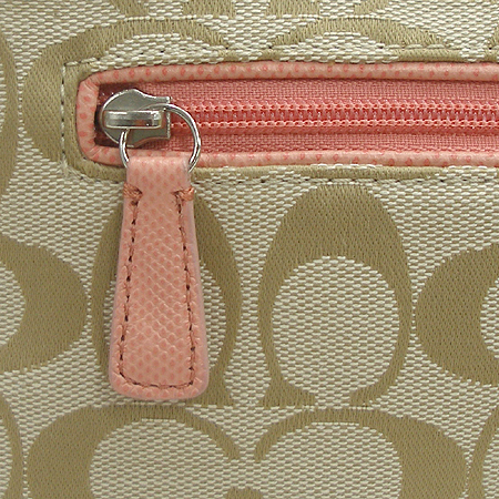 Coach(��ġ) �ñ׳��� �ڰ��� �Ŀ�ġ �̹���4 - ���̺��� �߰���ǰ