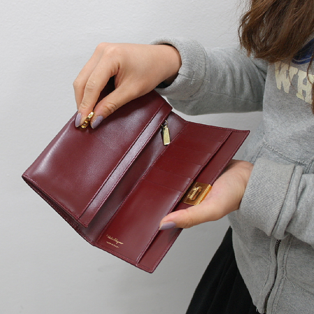 Ferragamo(��󰡸�) 22 8596 ���� �ΰ� ��� ���� ������ �̹���7 - ���̺��� �߰���ǰ