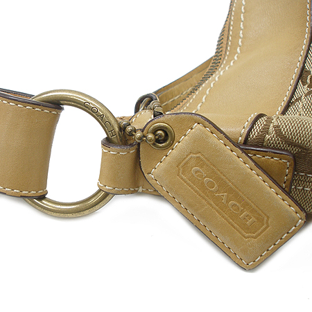 Coach(��ġ) 10403 �ñ׳��� ũ�ν��� �̹���4 - ���̺��� �߰���ǰ