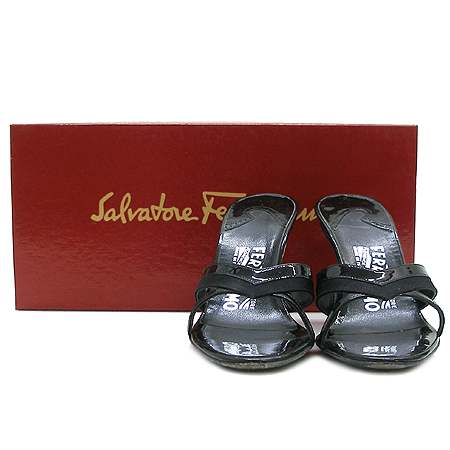 Ferragamo(��󰡸�) FITZ ���̴�Ʈ ������ ���� �̹���2 - ���̺��� �߰���ǰ