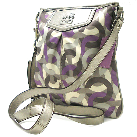 Coach(��ġ) C1068 43316 �ɾ�Ʈ ���� �ΰ� ��� �к긯 ũ�ν��� �̹���3 - ���̺��� �߰���ǰ