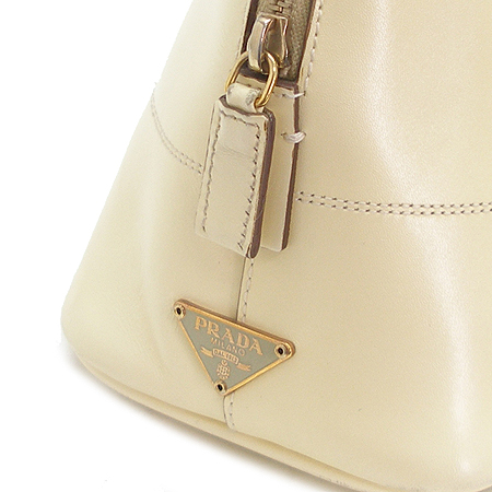 Prada(�����) ������ �÷� ��Ʈ�� �̹���5 - ���̺��� �߰���ǰ