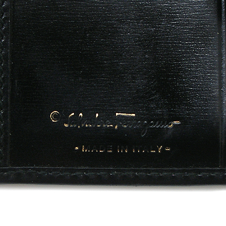 Ferragamo(��󰡸�) ���� �ٶ� ��� ������ ������ �̹���5 - ���̺��� �߰���ǰ