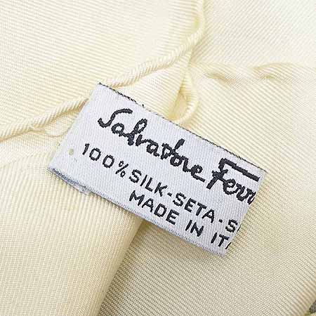 Ferragamo(��󰡸�) 100% ��ũ ��ī�� �̹���3 - ���̺��� �߰���ǰ