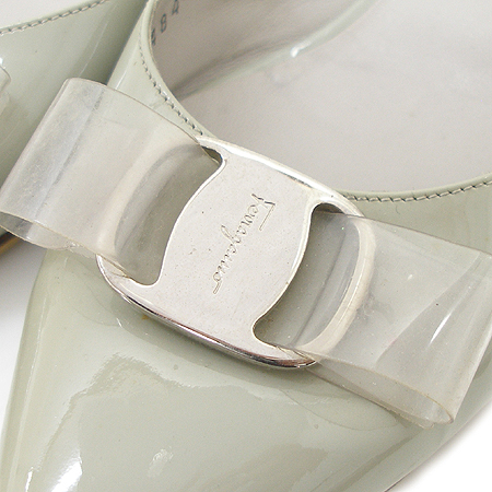 Ferragamo(��󰡸�) �׷��ֳ̾��� �ٶ���� ��������� �̹���4 - ���̺��� �߰���ǰ