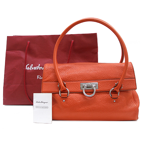 Ferragamo(��󰡸�) 21 C922 ���� ��ġ�� ��� ������ ���� ����� [��������] �̹���2 - ���̺��� �߰���ǰ