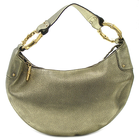 ����  �����