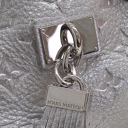 Louis Vuitton(���̺���) M95817 ���׷� COMETE SIVER(�ڸ�Ʈ�ǹ�) �ΰ� ������ ��Ʈ��[�� �÷���] �̹���5 - ���̺��� �߰���ǰ