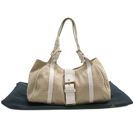 Fendi(���) 8BR091 FF�ΰ� ��ī �ڰ��� ���̺�������ȥ�� ����� [��������] �̹���2 - ���̺��� �߰���ǰ