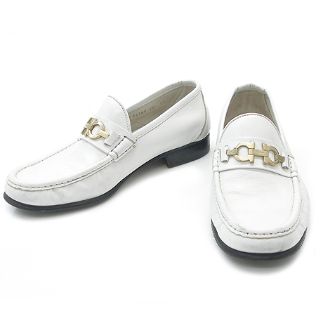 Ferragamo(󰡸)  ΰ ġ ȭƮ   