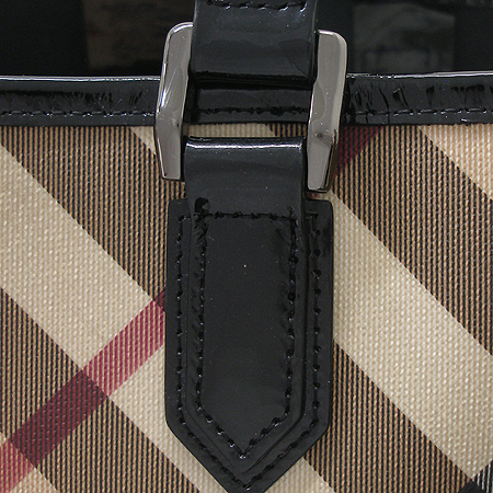 Burberry(������) �� ��� üũ PVC ���� �����+�����Ŀ�ġ �̹���3 - ���̺��� �߰���ǰ