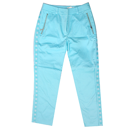 ����  ����