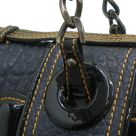 Fendi(���) ���� ���� ���� ���̴�Ʈ �޺� ��Ƽġ B�� ����� �̹���4 - ���̺��� �߰���ǰ