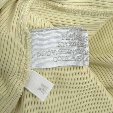 Prada(�����) ���� �̹���4 - ���̺��� �߰���ǰ