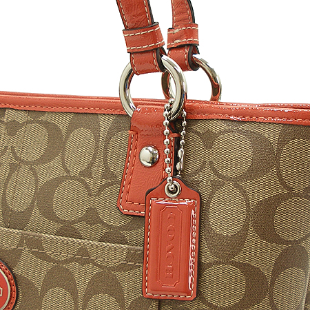 Coach(��ġ) F18917 �ñ׳�ó PVC ���� Ʈ���� ��Ʈ�� �̹���3 - ���̺��� �߰���ǰ