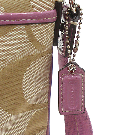 Coach(��ġ) �ñ׳��� ���� ȥ�� �̴� ũ�ν��� �̹���4 - ���̺��� �߰���ǰ