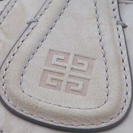 GIVENCHY(�����) 10G5008004 273 ����Ų ������ �����ð��� M������ 2WAY [�д����] �̹���4 - ���̺��� �߰���ǰ