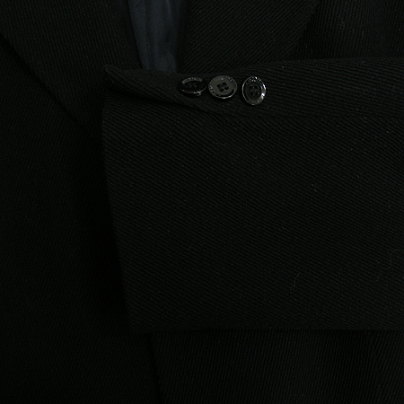 Armani COLLEZIONI(�Ƹ����� �÷�������) ���� �̹���3 - ���̺��� �߰���ǰ