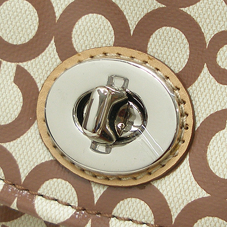 Coach(��ġ) 13142 �ñ׳��� PVC ���� 2WAY [��õ ������] �̹���5 - ���̺��� �߰���ǰ