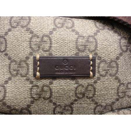 Gucci(����) 246881 GG �ΰ� PVC �� ���� �޽��� ũ�ν���w<û�ֱ�õ������> �̹���2 - ���̺��� �߰���ǰ