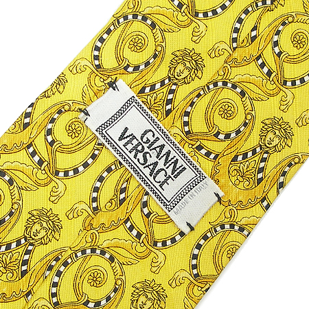 Versace(������ü) �޵λ� ��Ÿ�� �̹���4 - ���̺��� �߰���ǰ