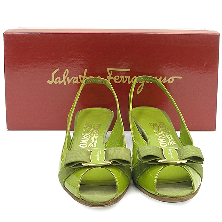 Ferragamo(��󰡸�) �ٶ���� ���̴�Ʈ ������ ������ ���� �̹���2 - ���̺��� �߰���ǰ