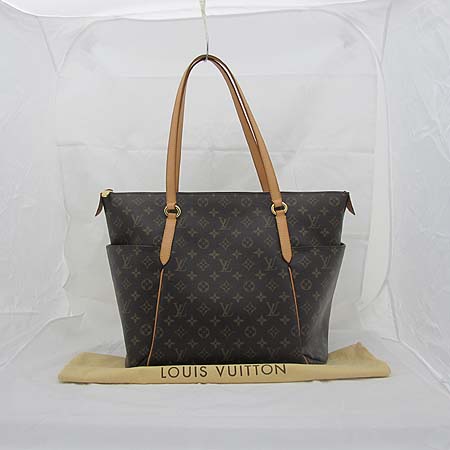 Louis Vuitton(���̺���) M56690 ���׷� ĵ���� ��Ż��GM ����� [�д����] �̹���2 - ���̺��� �߰���ǰ
