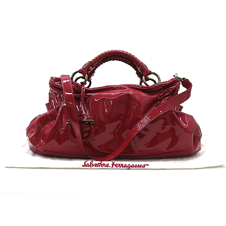 Ferragamo(��󰡸�) 21 A722 �����þ� ��ũ ���̴�Ʈ 2WAY �̹���2 - ���̺��� �߰���ǰ