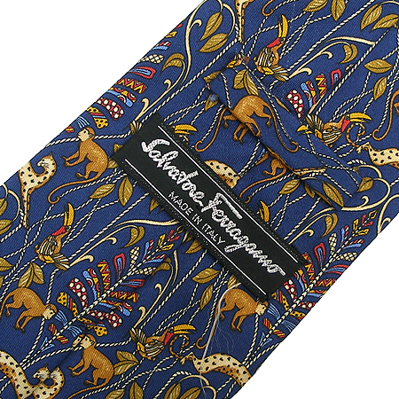 Ferragamo(��󰡸�) 100% ��ũ ��Ÿ�� �̹���4 - ���̺��� �߰���ǰ