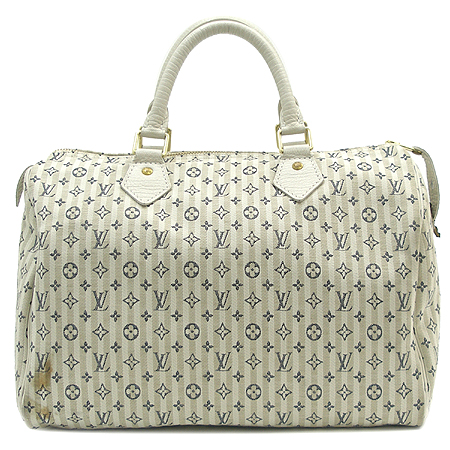 ���̺��� ũ�ο��� ���ǵ� 30 ��Ʈ�� 