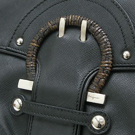 Ferragamo(��󰡸�) 22 6805 ���� ���� ��Ʈ�� �̹���4 - ���̺��� �߰���ǰ