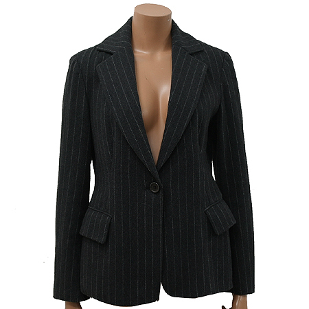 ��  ����