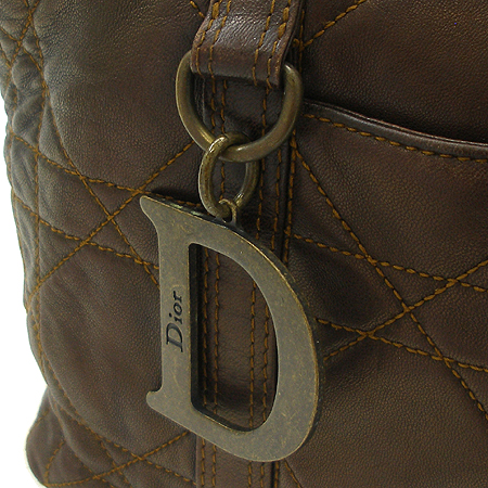 Dior(ũ����î���) ����Ų ���� ��Ʈ�� �̹���4 - ���̺��� �߰���ǰ