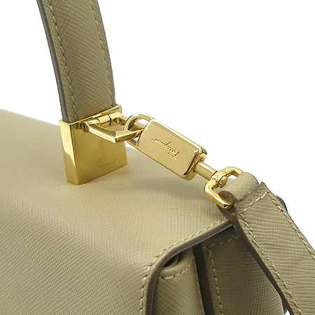 Ferragamo(��󰡸�) 21 0290 ���� ��ġ�� ��� �簢 ��Ʈ��+�����Ʈ�� [�б�����������2ȣ��] �̹���4 - ���̺��� �߰���ǰ